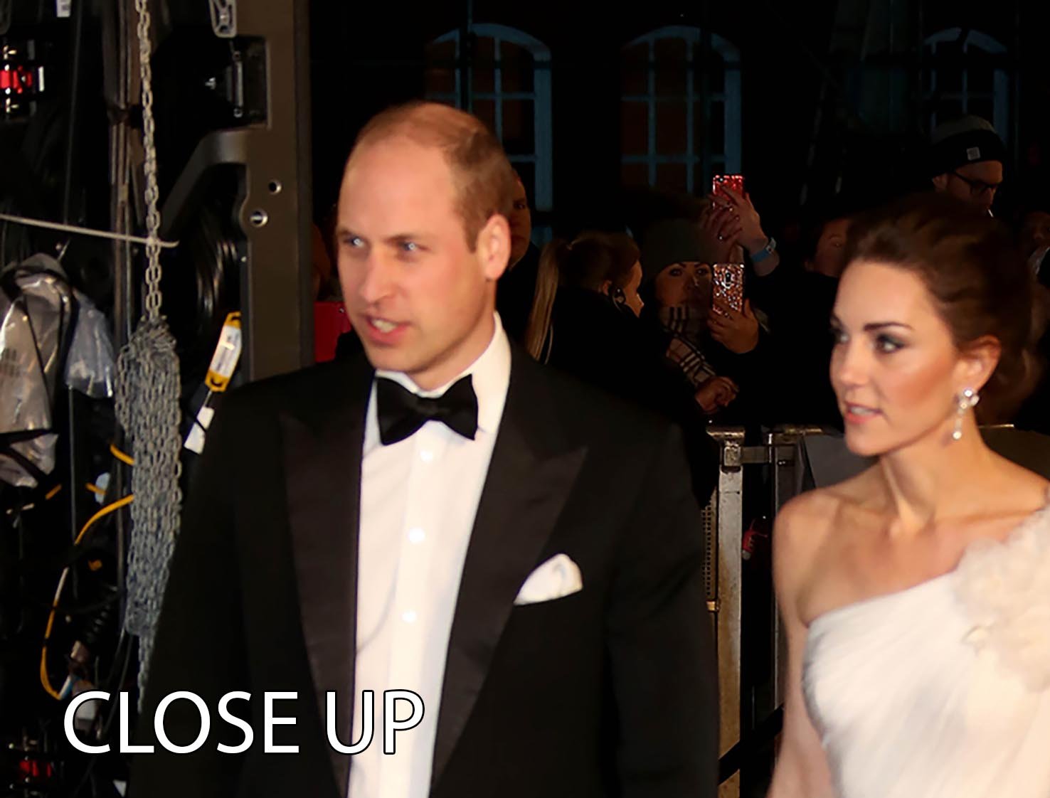 A stunning 3-panel canvas print featuring the Duke and Duchess of Cambridge at the Baftas, showcasing elegance and sophistication.