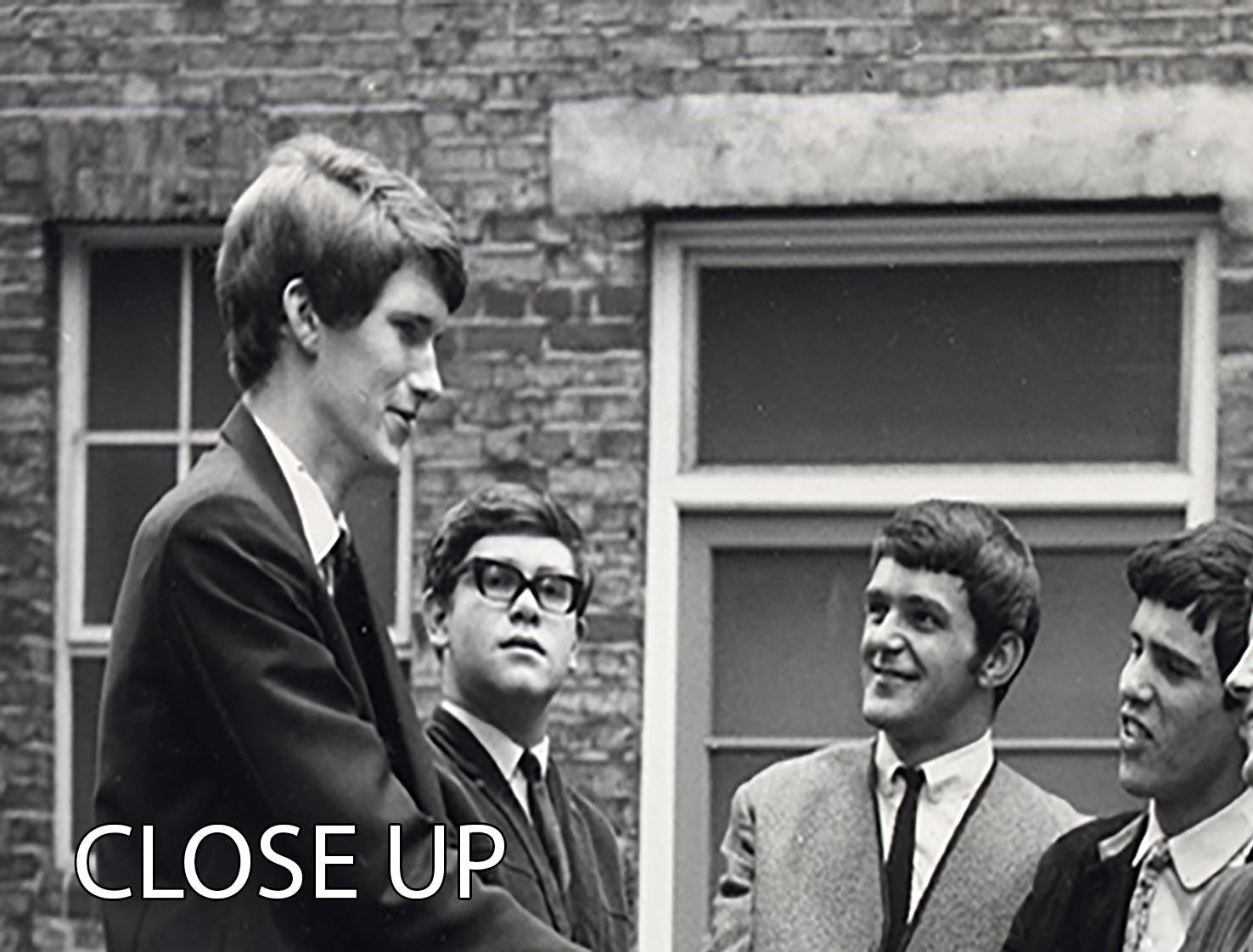 A stunning 3-panel canvas print featuring Elton John with his early group Bluesology, showcasing vibrant colors and intricate details.