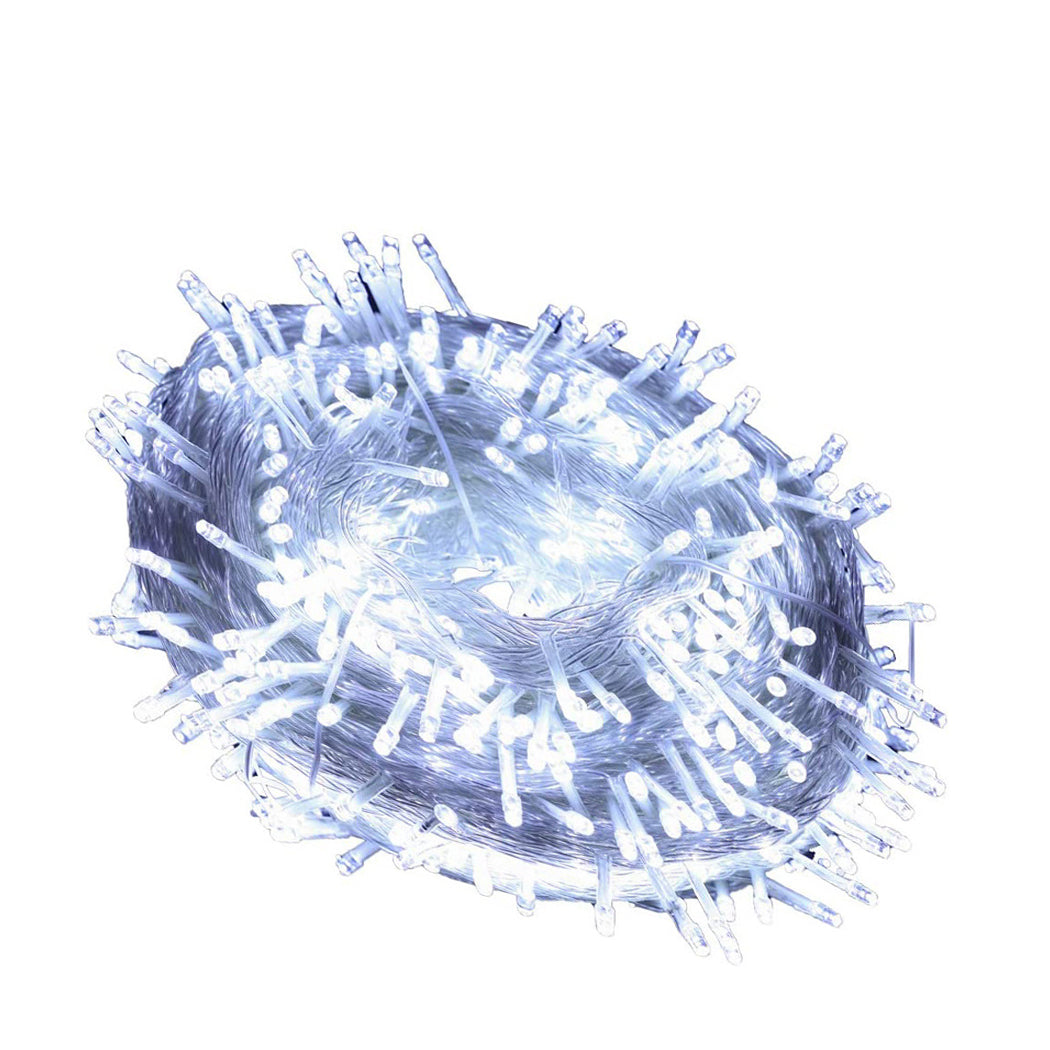 EMITTO 880LED Christmas Net Lights displayed in a festive setting, showcasing their bright illumination and mesh design.