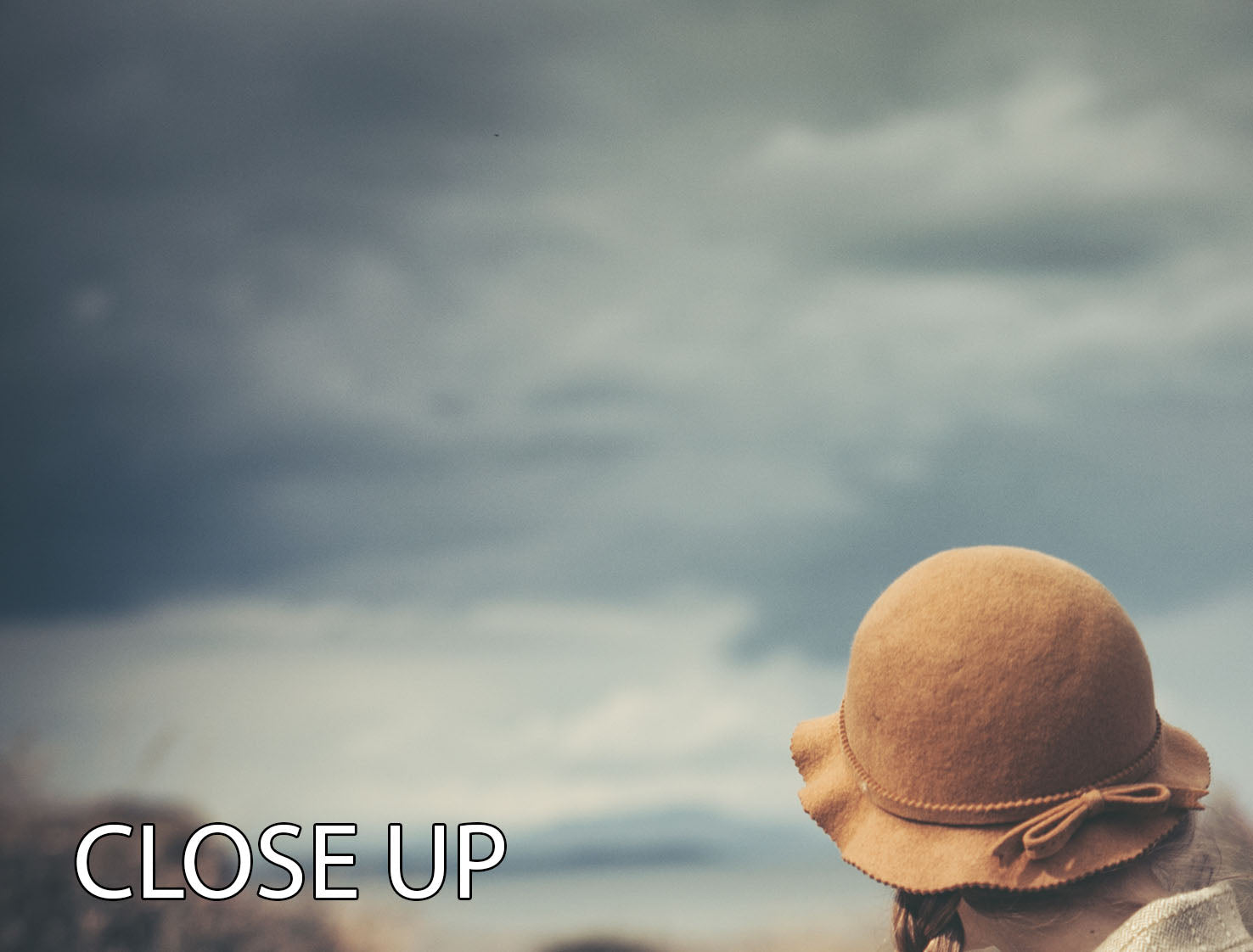 A stunning 3-panel canvas print featuring a captivating design, perfect for enhancing home decor.