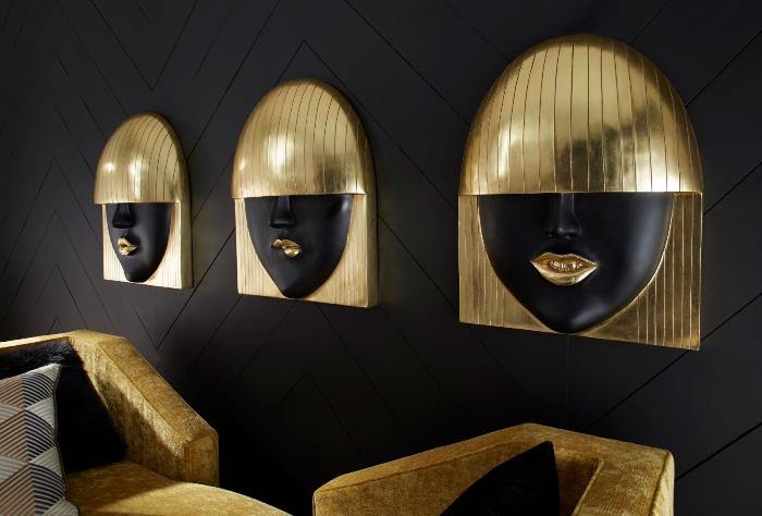 Large Fashion Faces Wall Art featuring a stylish black and gold leaf design, showcasing unique lip positions for modern decor.