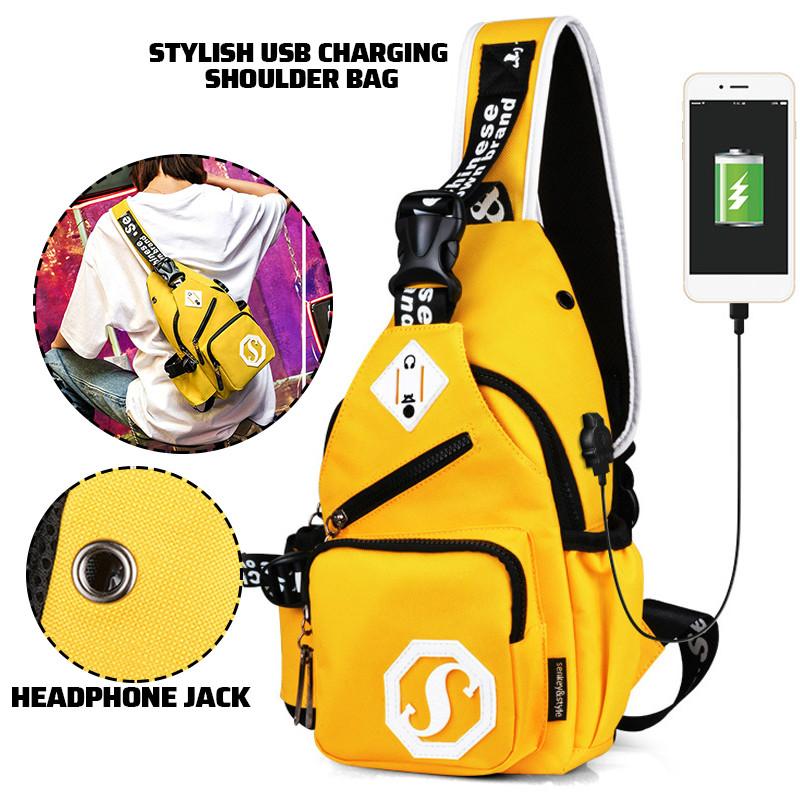 Fashionable waterproof Oxford shoulder bag for women, featuring a flap design and spacious interior pockets, ideal for travel and everyday use.