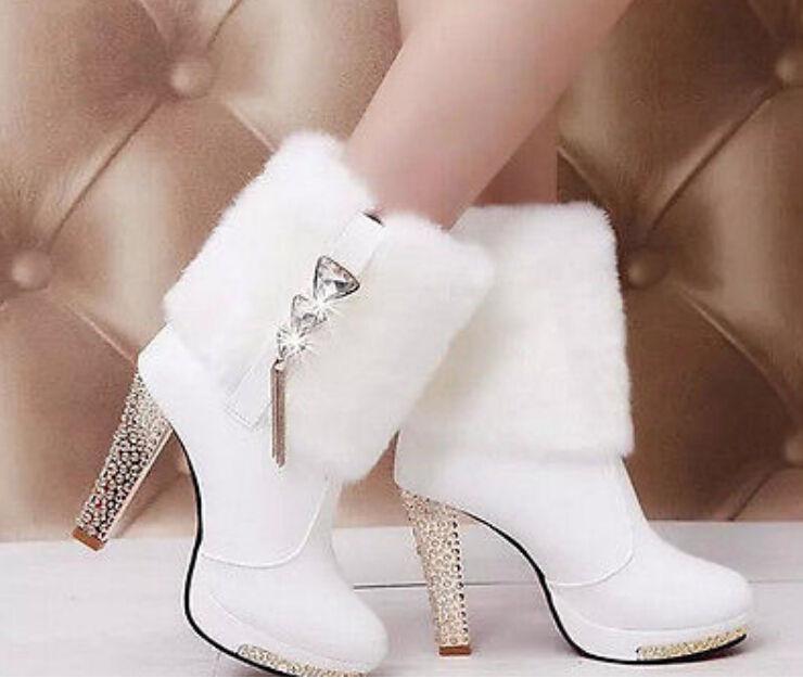 Fashion Winter High Heel Snow Boots for Women with Chunky Heel and Rhinestone Details, perfect for winter wear.