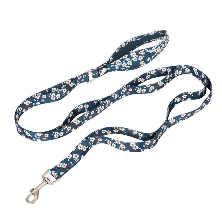 Floral Multi Handle Saxony Blue - M with soft neoprene handle and zinc alloy snap hook, featuring a vibrant floral design.