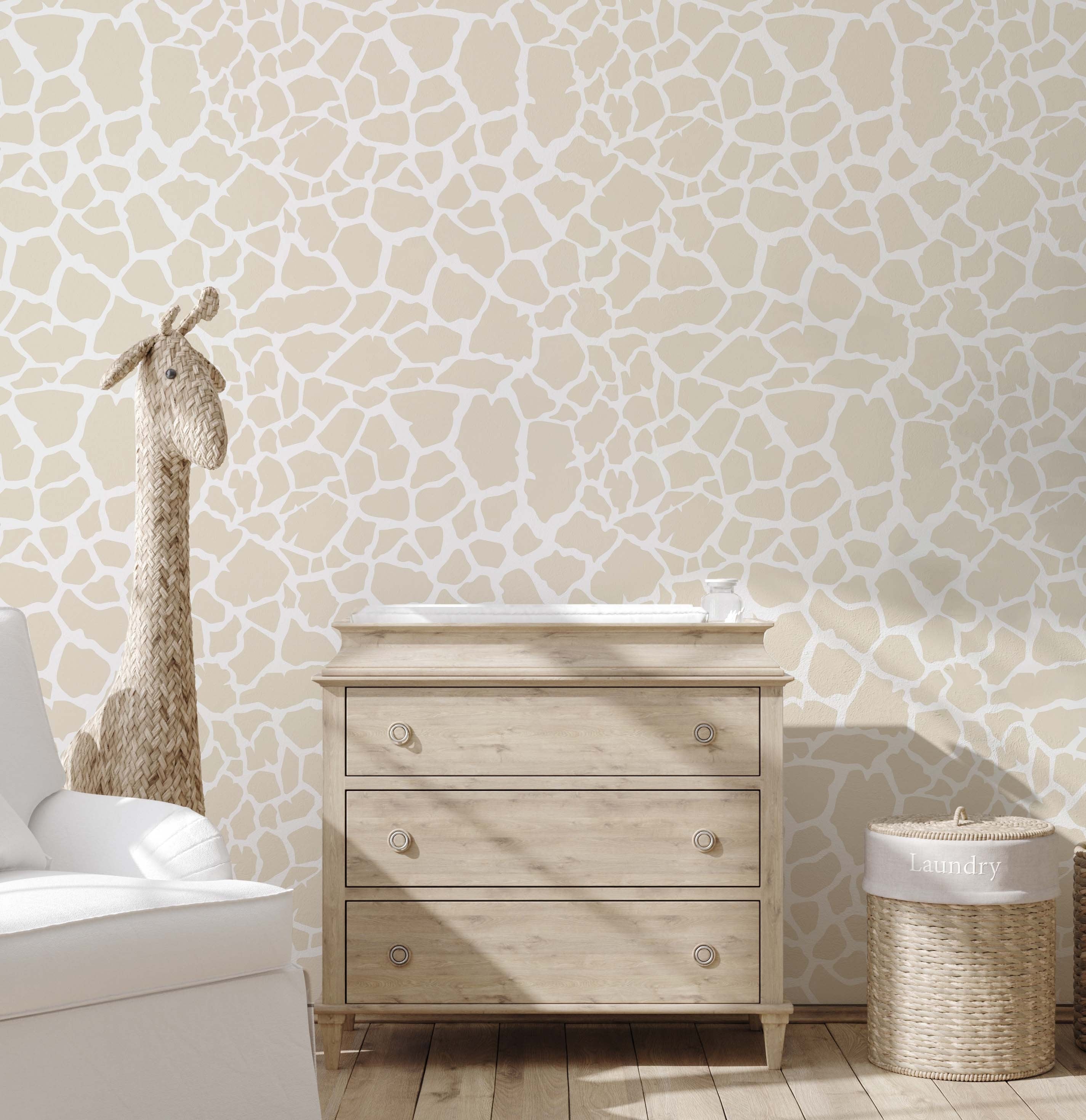 Giraffe Pattern Removable Wallpaper featuring playful giraffe prints, ideal for kids' rooms and nurseries.