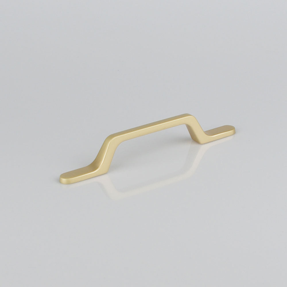Gold Zinc Kitchen Cabinet Handle with modern design, featuring a sleek bar style and laser edging, perfect for contemporary kitchens.