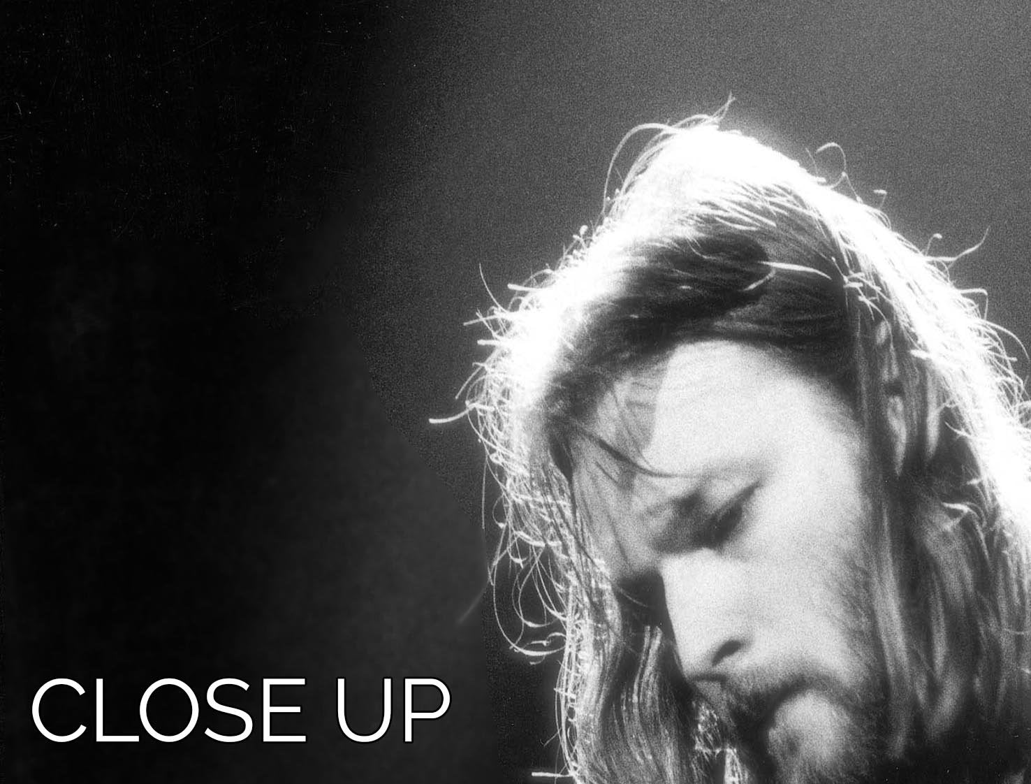 A stunning 3-panel canvas print featuring guitarist David Gilmour, showcasing vibrant colors and intricate details.