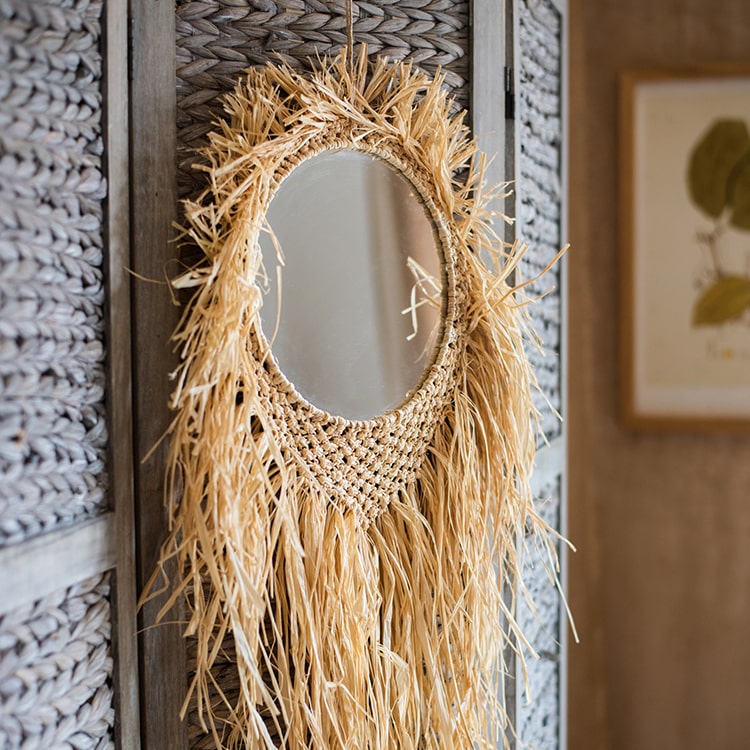 Handcraft Grass Hanging Round Mirror featuring a natural khaki color and unique straw design, perfect for home decor.