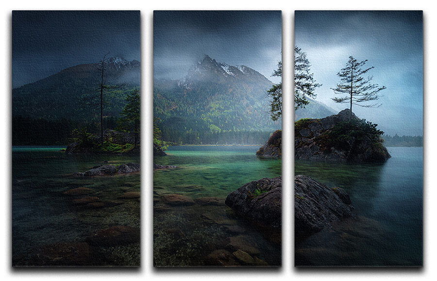 Hinterisland 2 3 Split Panel Canvas Print showcasing three panels with vibrant designs, perfect for home decor.