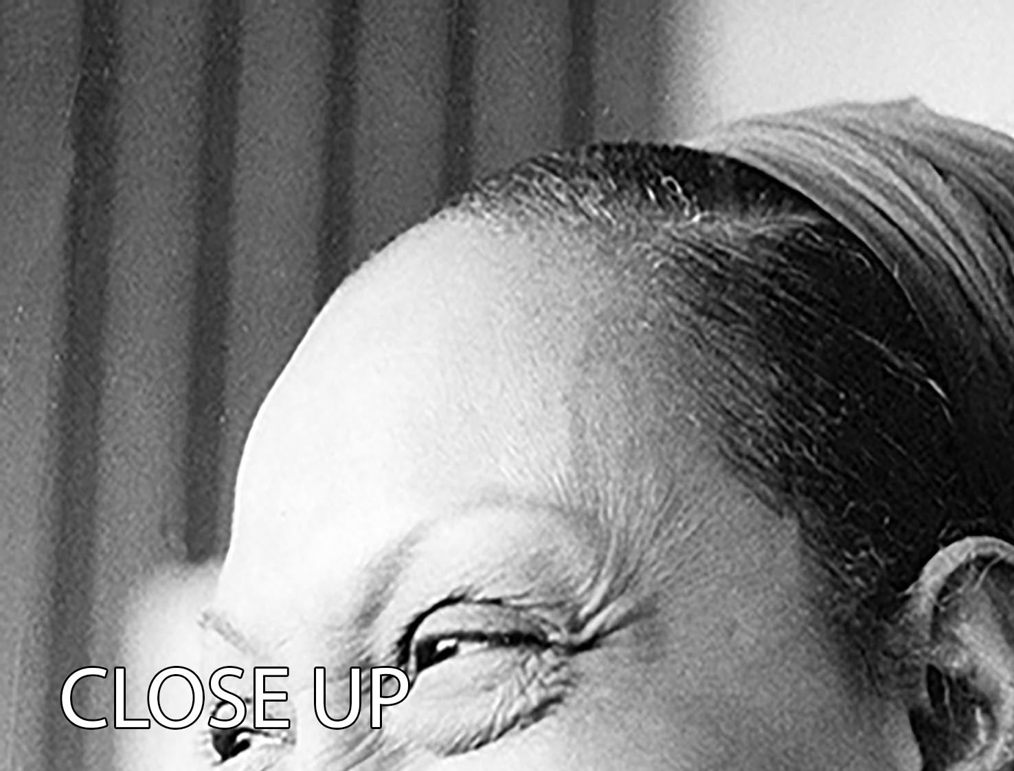 A stunning 3-panel canvas print featuring Josephine Baker in 1958, showcasing vibrant colors and intricate details.