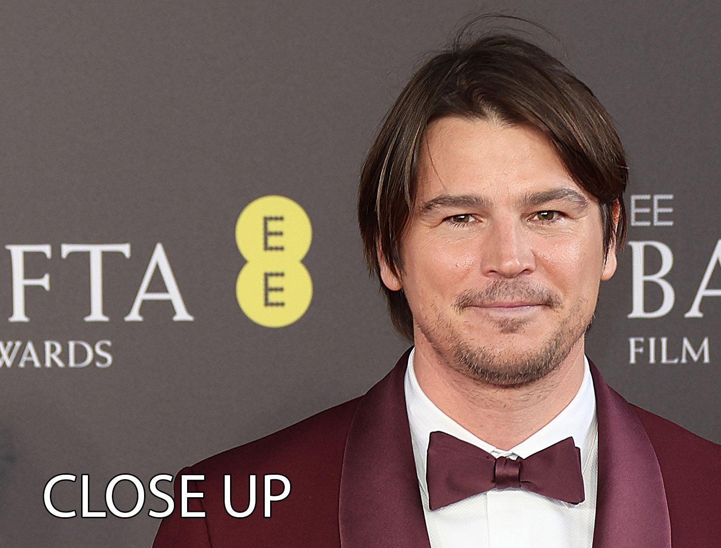 A stunning 3-panel canvas print featuring Josh Hartnett at the BAFTAs, showcasing elegance and sophistication in wall art.