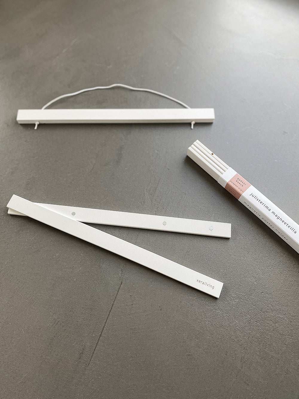 Julisterima 51 cm poster frame showcasing a stylish design, perfect for various poster sizes.