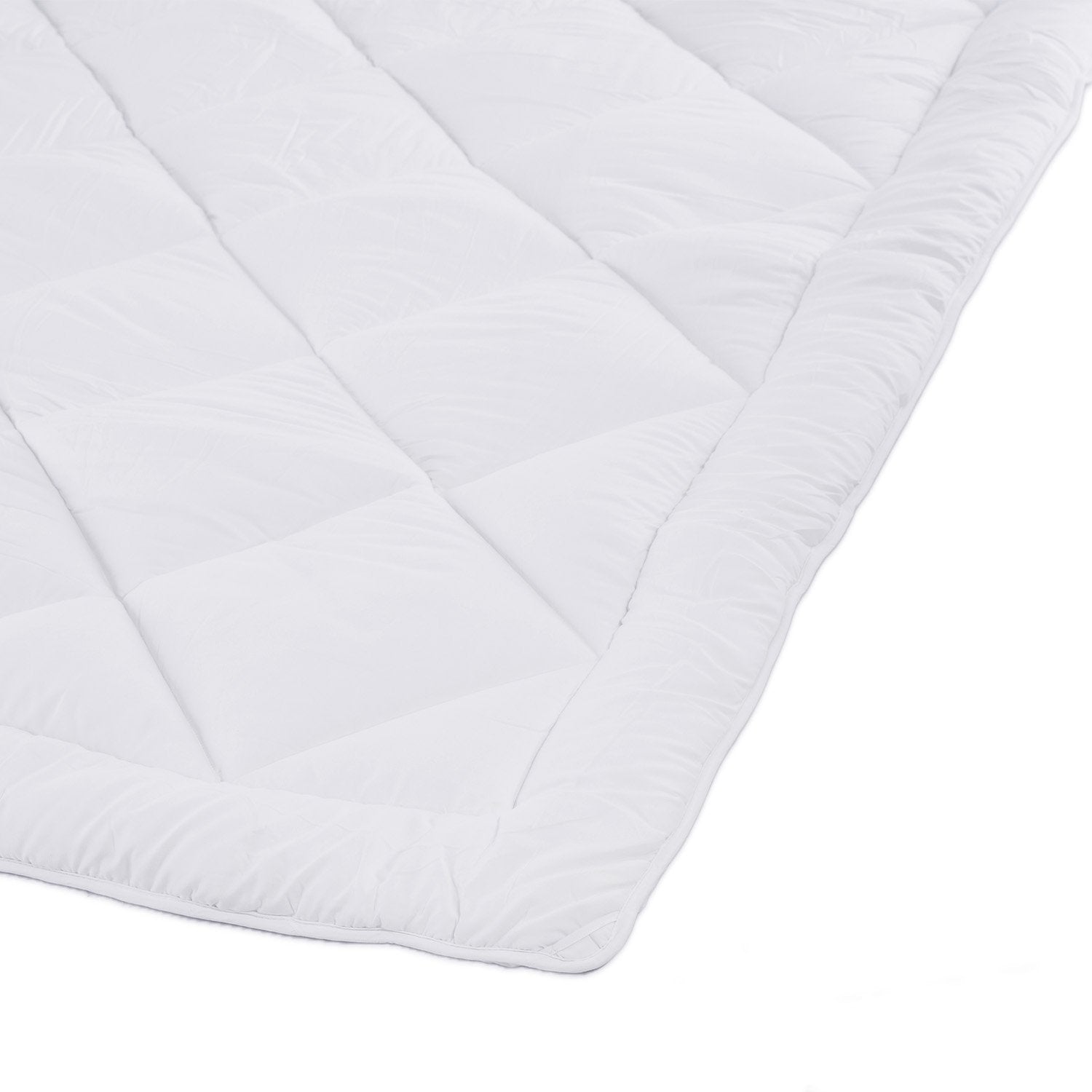 Laura Hill 500GSM Microfibre Bamboo Quilt Comforter Doona in King size, showcasing plush bamboo filling and elegant design.