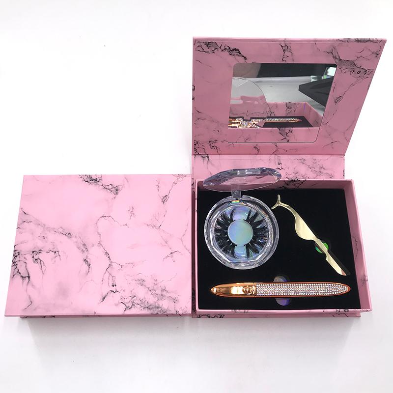 Luxury Lash Case with Mirror designed for regular and dramatic full strip mink lashes, showcasing elegant design and functionality.