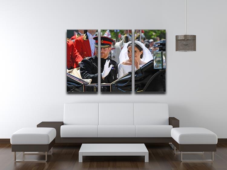A beautiful 3-panel canvas print featuring Meghan and Prince Harry greeting the crowds, showcasing elegance and sophistication.