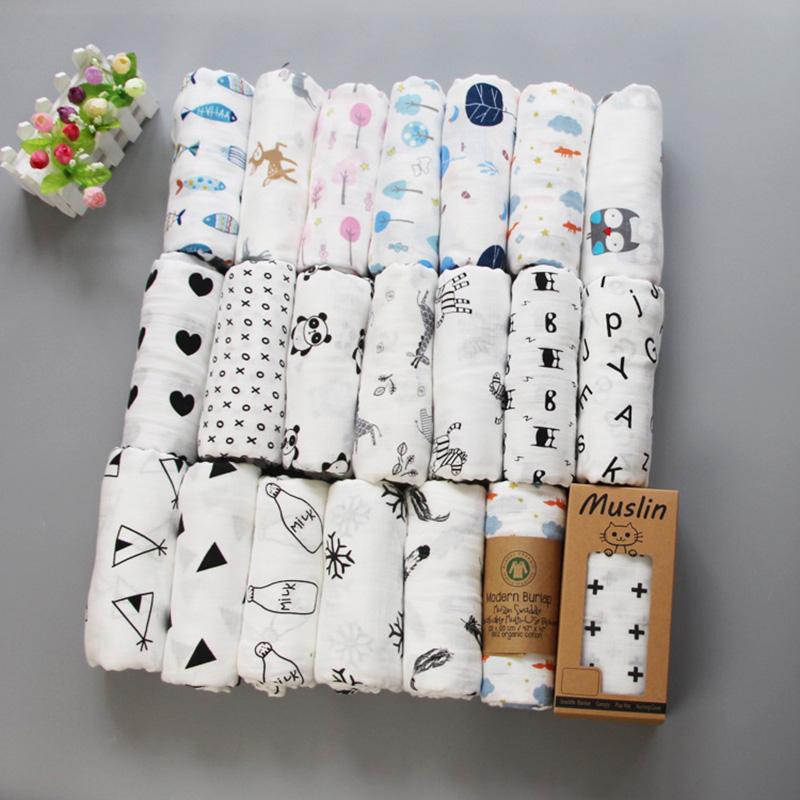 Soft 100% cotton muslin blanket for newborns, measuring 120*120 cm, featuring a stylish print pattern.