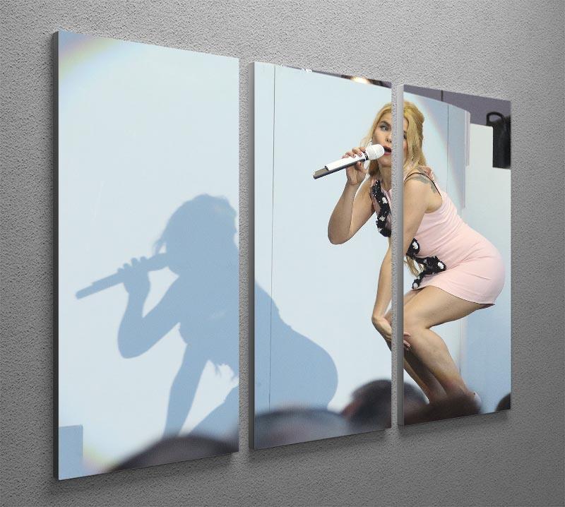 Paloma Faith Live On Stage 3 Split Panel Canvas Print showcasing vibrant colors and dynamic performance imagery across three panels.