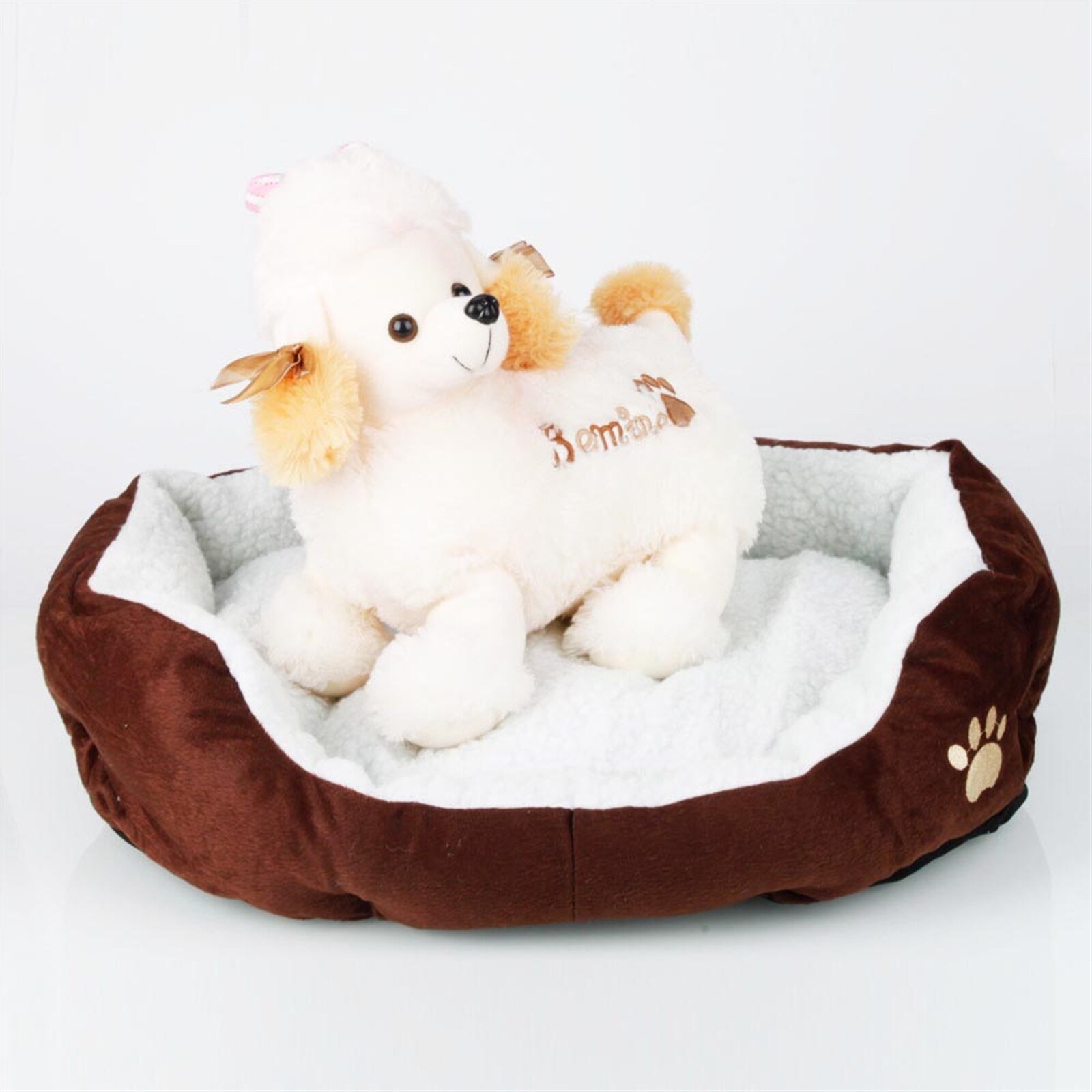 Warm and soft cotton pet dog cat pad bed mat in M size, perfect for providing comfort to pets.