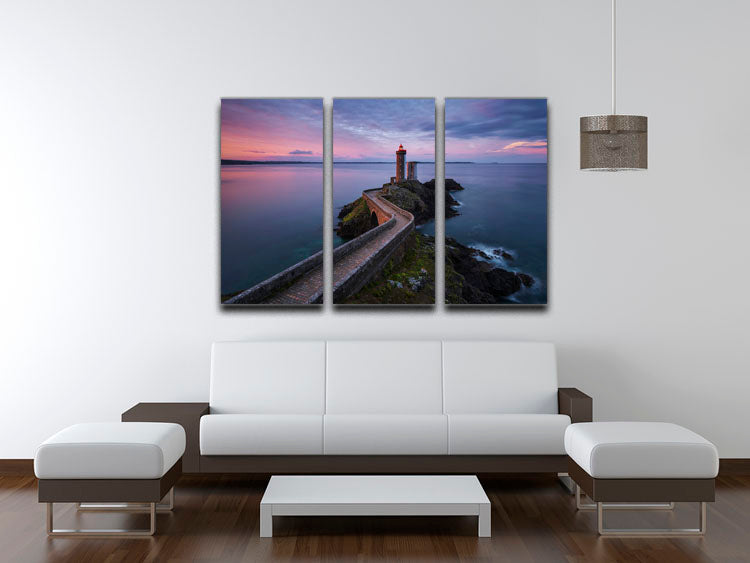 A beautiful 3-panel canvas print featuring elegant designs, perfect for home or office decor.