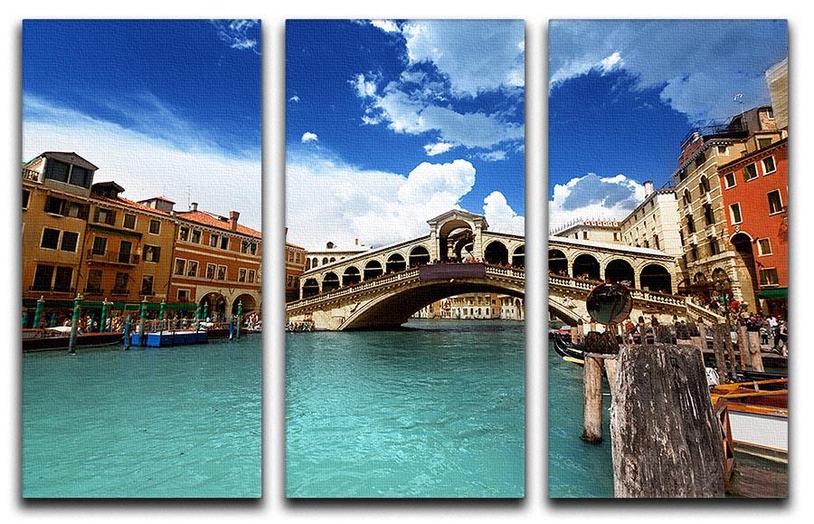 A beautiful 3-panel canvas print depicting the Rialto Bridge in Venice, showcasing intricate details and vibrant colors.