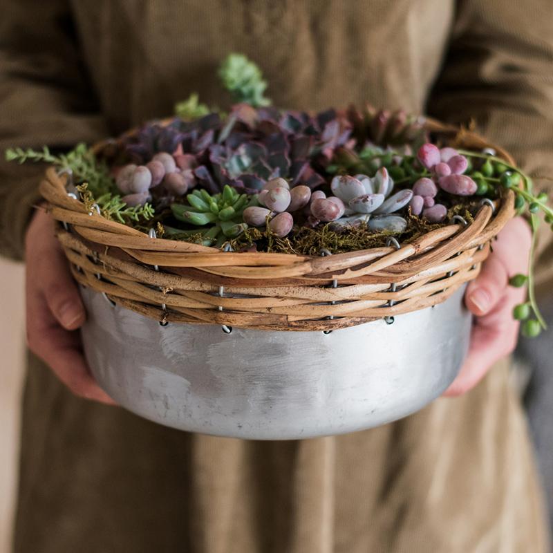 Silver Metal Willow Mixed Zakka Planter in various sizes, showcasing a stylish design suitable for flowers.