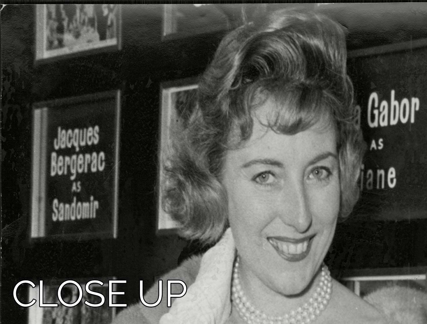 A beautiful 3-panel canvas print featuring Singer Vera Lynn, showcasing vibrant colors and elegant design, perfect for home decor.