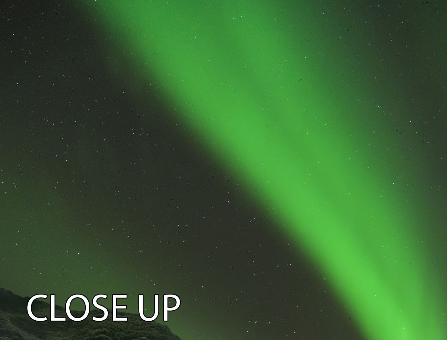 Skogafoss 3 Split Panel Canvas Print showcasing a stunning landscape in three panels, perfect for home decor.