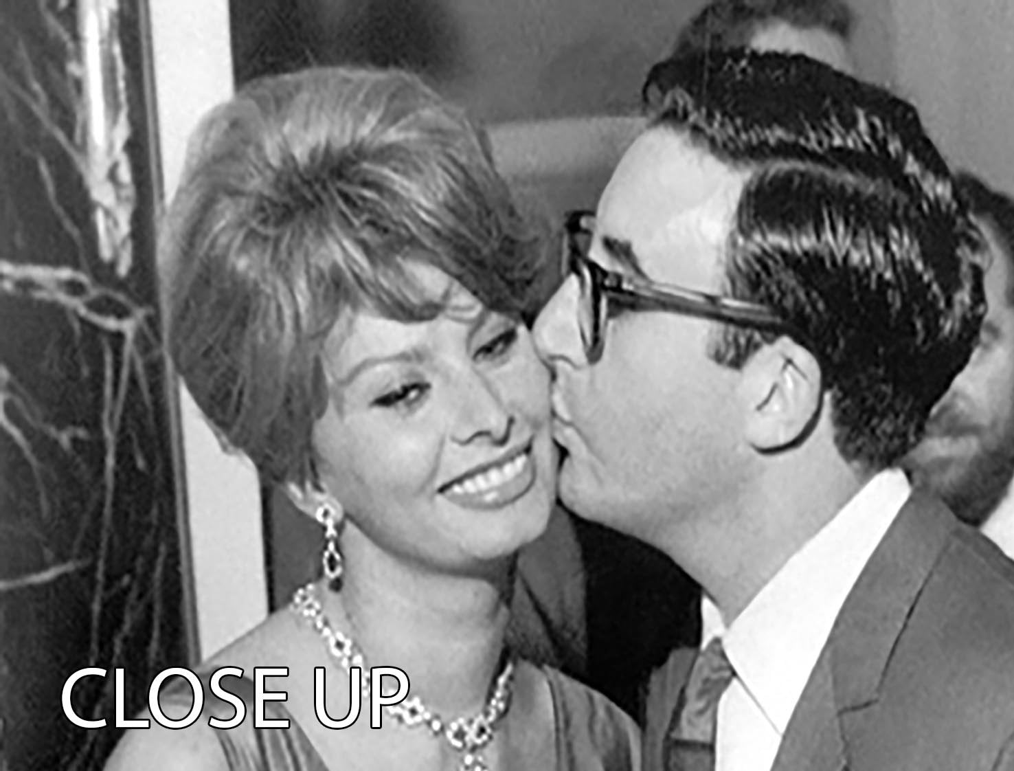 Sophia Loren and Peter Sellers 3-panel canvas print showcasing elegant artwork for home decor.