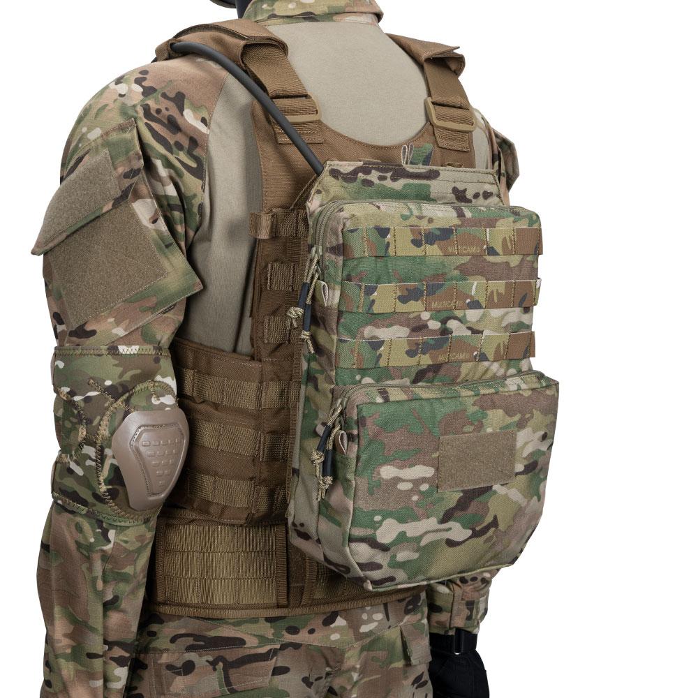 Tactical Hydration Pack designed for hunting with a 3L water bladder, featuring durable CORDURA material and available in multiple colors.