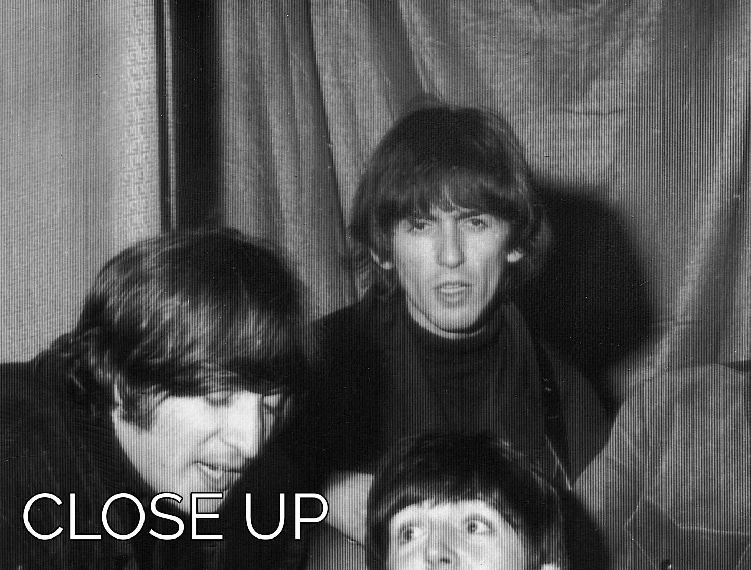 Three-panel canvas print featuring The Beatles gathered around a piano, showcasing vibrant colors and artistic design.