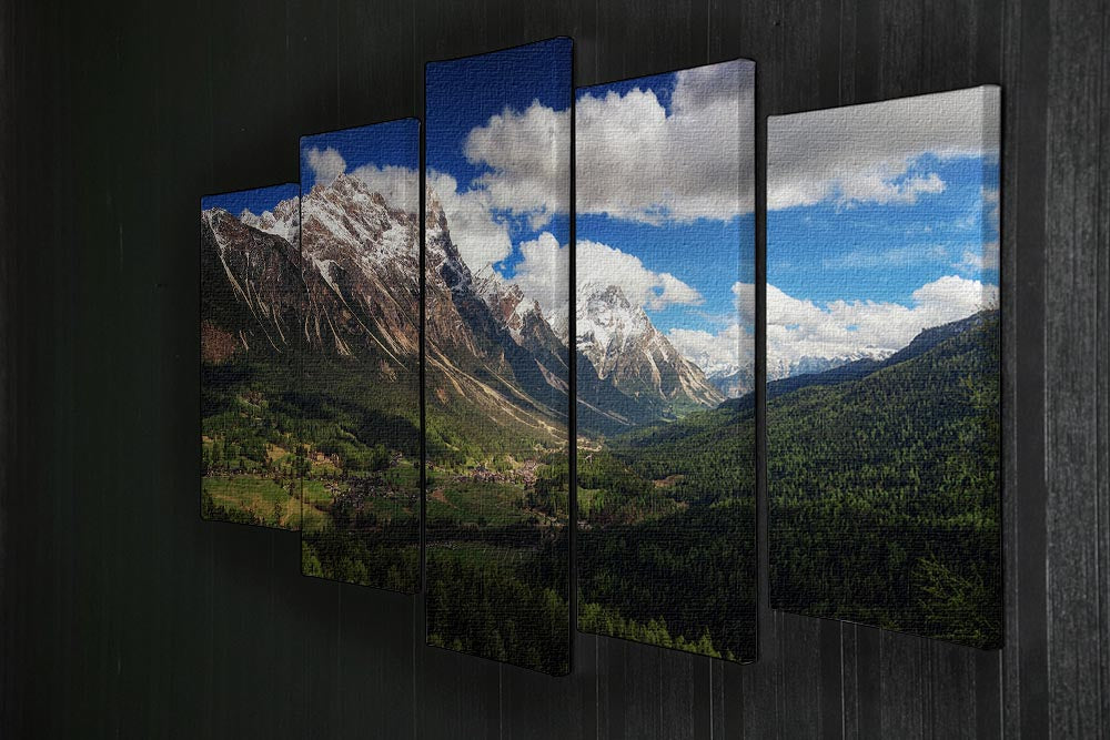 Un Valle 5 Split Panel Canvas artwork featuring five panels with a cohesive design, ideal for home decor.