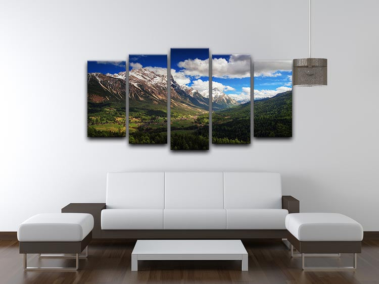 Un Valle 5 Split Panel Canvas artwork featuring five panels with a cohesive design, ideal for home decor.