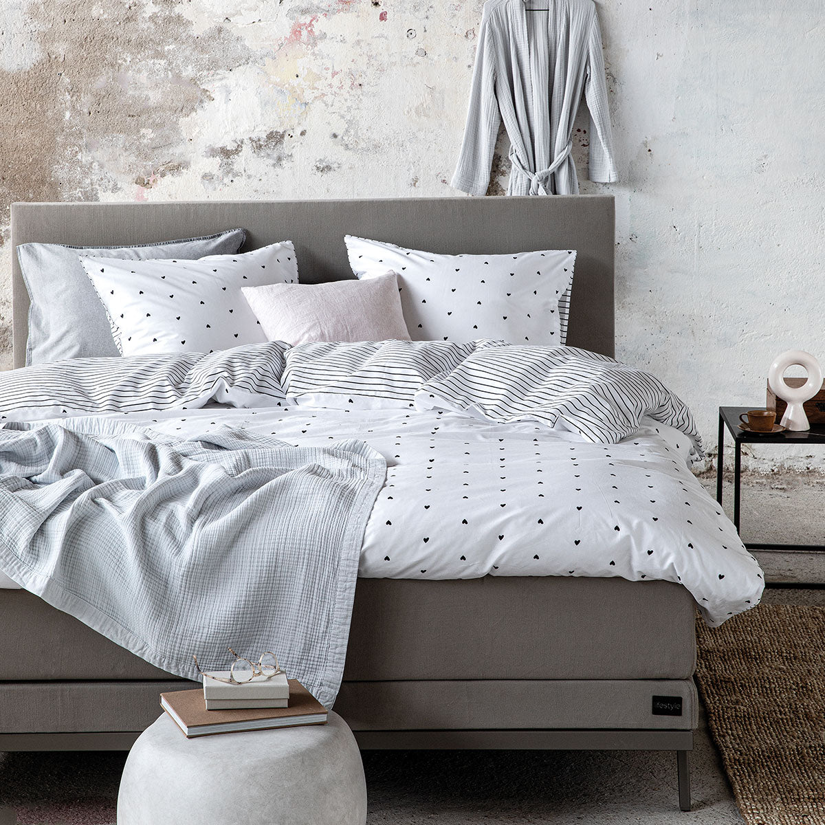 VTWonen Striped Hearts Black & White Cotton Quilt Cover Set featuring reversible heart and striped designs, perfect for king-sized beds.