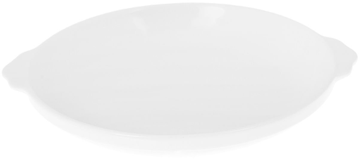 A 9-inch oval white baking dish made of fine porcelain, showcasing its elegant design and sturdy construction.