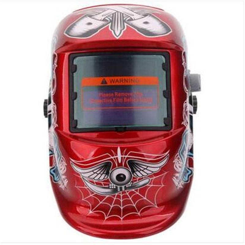 Wholesales Welding Helmets Solar Powered Auto Darkening Welding Helmet featuring a skull pattern, designed for comfort and safety during welding.