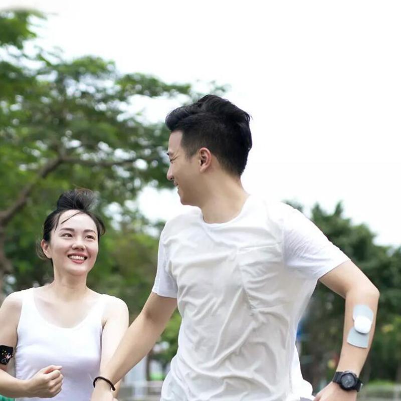 XiaomiYoupin LF Leravan Massager with gel pads for full body muscle relaxation, featuring a sleek alloy design and touch-sensitive controls.