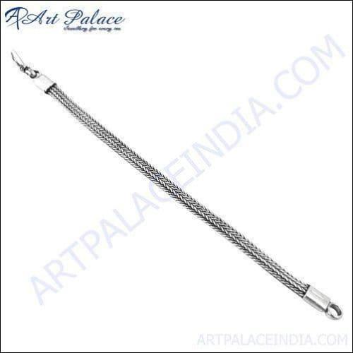 925 Silver Earring featuring a Checker Cut Pear Lapis Gemstone, showcasing its deep blue color and elegant design.