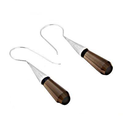 Elegant 925 silver earrings featuring smoky quartz gemstones, showcasing a modern drop design.