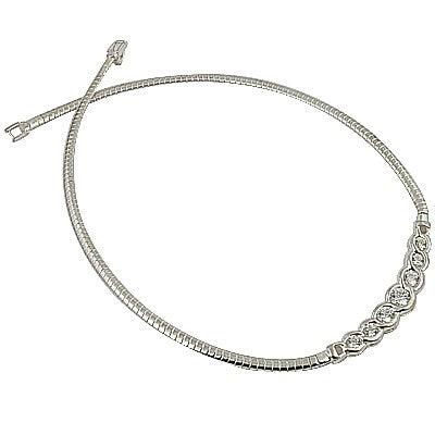 A beautiful 925 sterling silver necklace featuring a leaf-shaped cubic zirconia gemstone, showcasing elegance and craftsmanship.