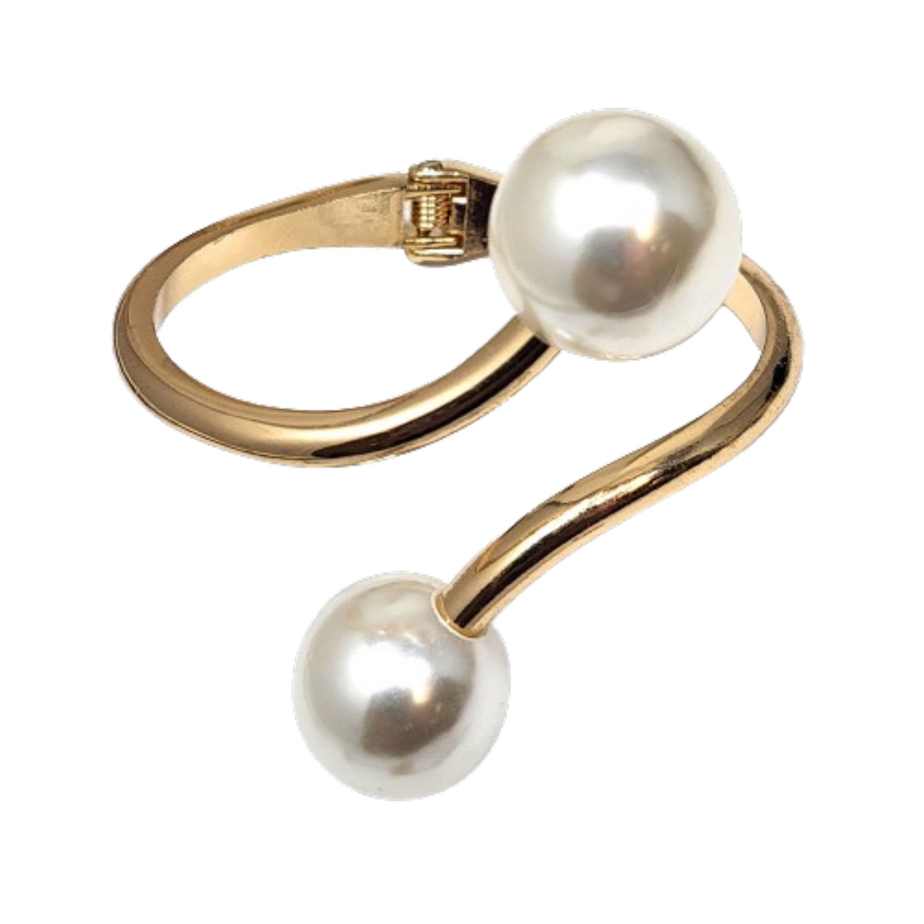 Adjustable bracelet featuring a beautiful pearl and branch design, perfect for elegant styling.