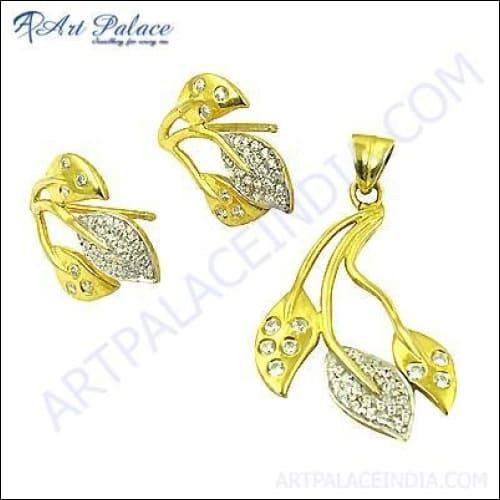 Elegant CZ Silver Gemstone Pendant Set featuring a fashionable leaf design, showcasing intricate detailing and sparkling cubic zirconia gemstones.