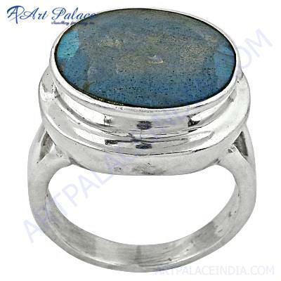 Elegant Fancy Labradorite Gemstone Silver Ring crafted from 925 sterling silver, showcasing the unique color play of the Labradorite stone.