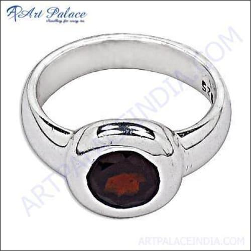 Elegant Pure Style Garnet Gemstone Silver Ring featuring a deep red garnet set in high-quality silver, showcasing intricate craftsmanship.
