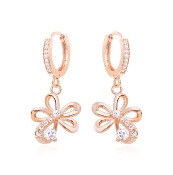 Gemma Floral Crystal Earrings featuring a delicate floral design with a 14K gold pin, crafted in South Korea.