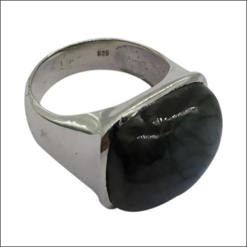 A beautiful Labradorite gemstone ring set in 925 silver, showcasing its iridescent colors and elegant design.