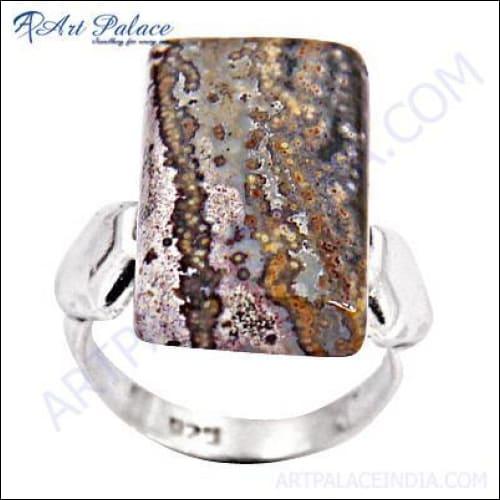 Natural Square Agate Gemstone Silver Ring showcasing a vibrant agate stone set in a polished silver band, perfect for elegant styling.