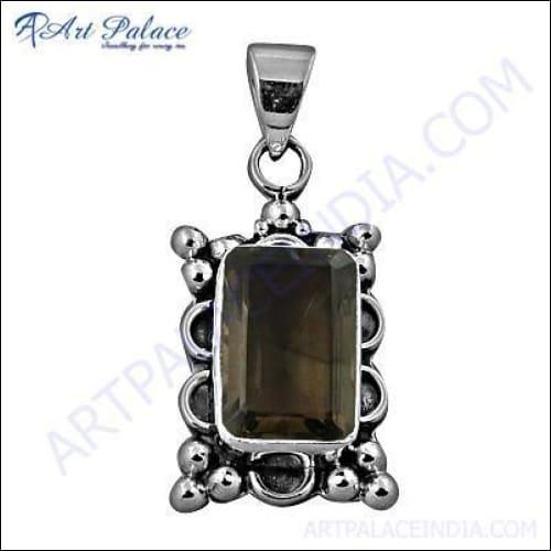 Elegant Royal Style Smokey Quartz Gemstone Silver Pendant showcasing a rich smokey quartz stone set in high-quality silver, perfect for any occasion.