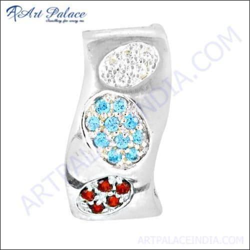 A stunning silver pendant featuring a sparkling cubic zirconia gemstone, showcasing elegance and style.