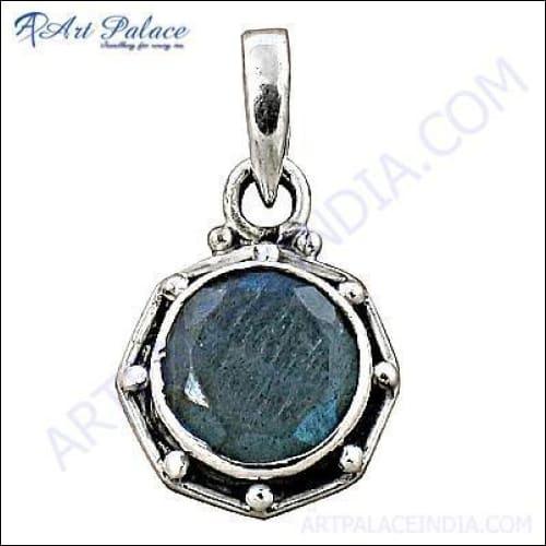 Stunning silver designer pendant featuring a vibrant Labradorite gemstone, showcasing intricate craftsmanship and elegant design.