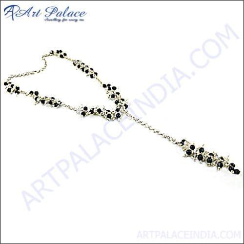 A stunning silver necklace featuring intricate patterns and a flawless finish, perfect for elegant occasions.